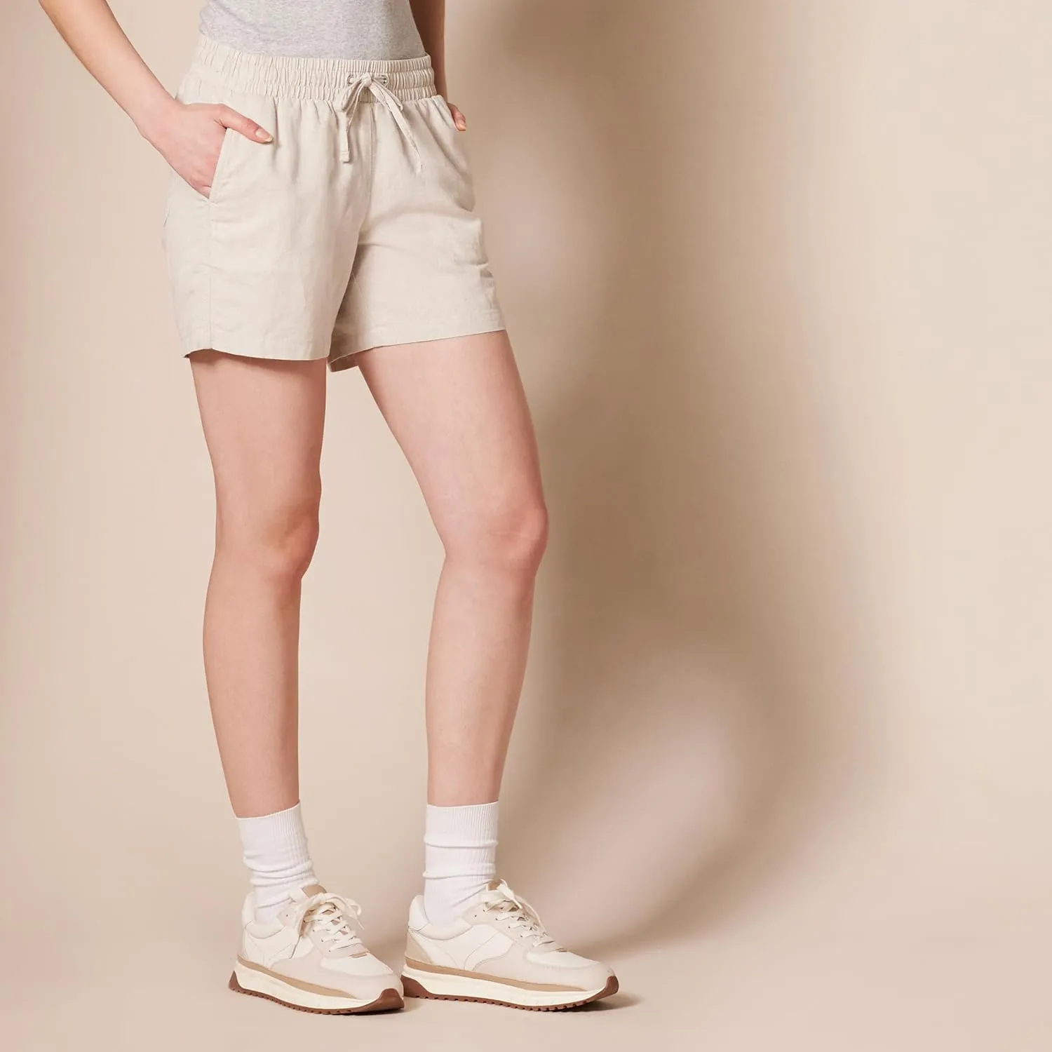 Amazon Essentials Women's 5" Inseam Drawstring Linen Blend Short (Available in Plus Size)