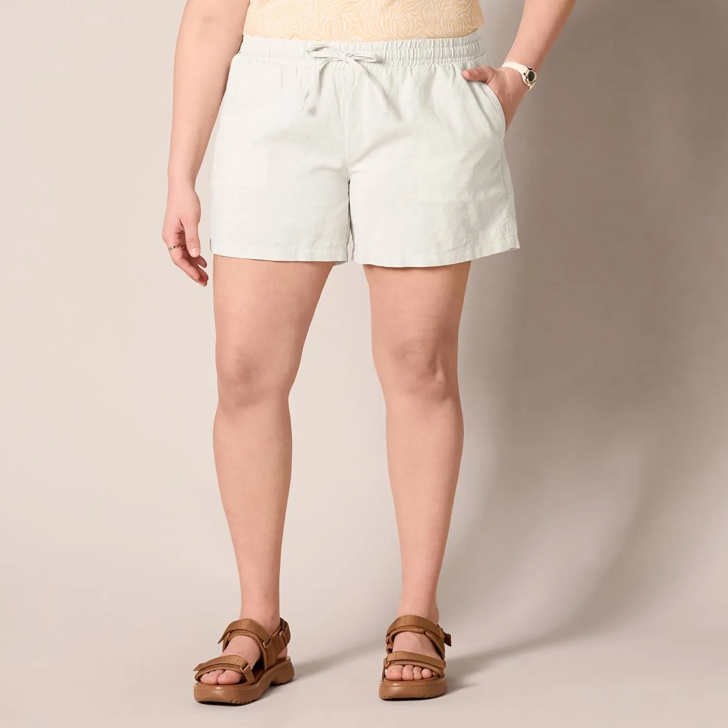 Amazon Essentials Women's 5" Inseam Drawstring Linen Blend Short (Available in Plus Size)