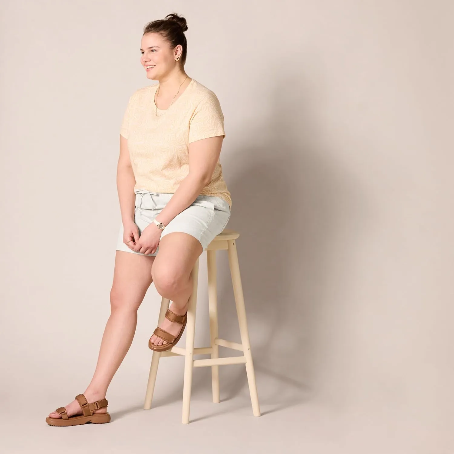 Amazon Essentials Women's 5" Inseam Drawstring Linen Blend Short (Available in Plus Size)