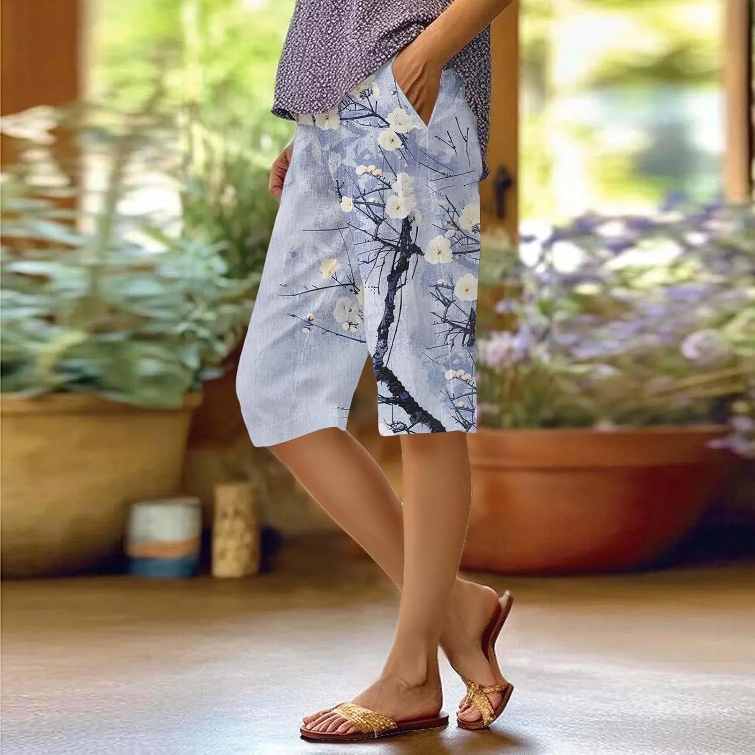Bermuda Shorts for Women Trendy High Waist Knee Length Short Pants Comfy Summer Boho Floral Print Shorts with Pocket