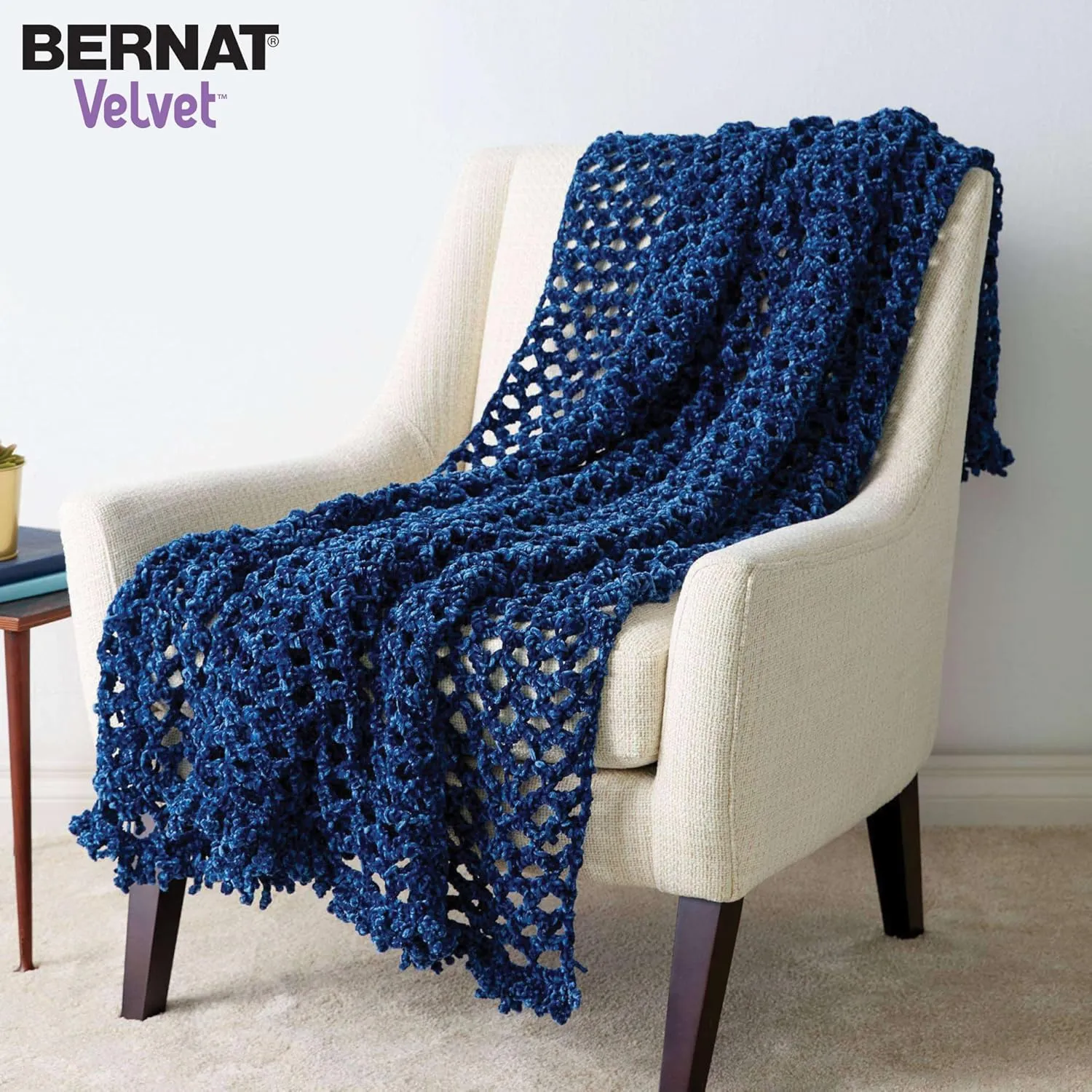 Bernat Velvet Blackbird Yarn - 2 Pack of 300g/10.5oz - Polyester - 5 Bulky - 315 Yards - Knitting/Crochet