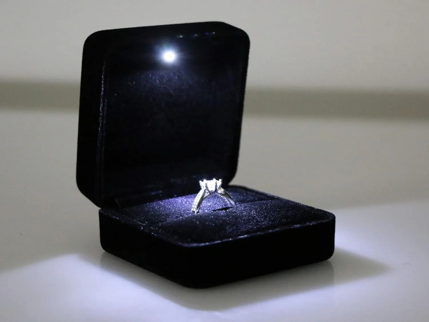 Big Size Velvet Metal Glossy with LED Jewelry Gift Box for Proposal, Engagement, Wedding - Suitable for a pair of rings
