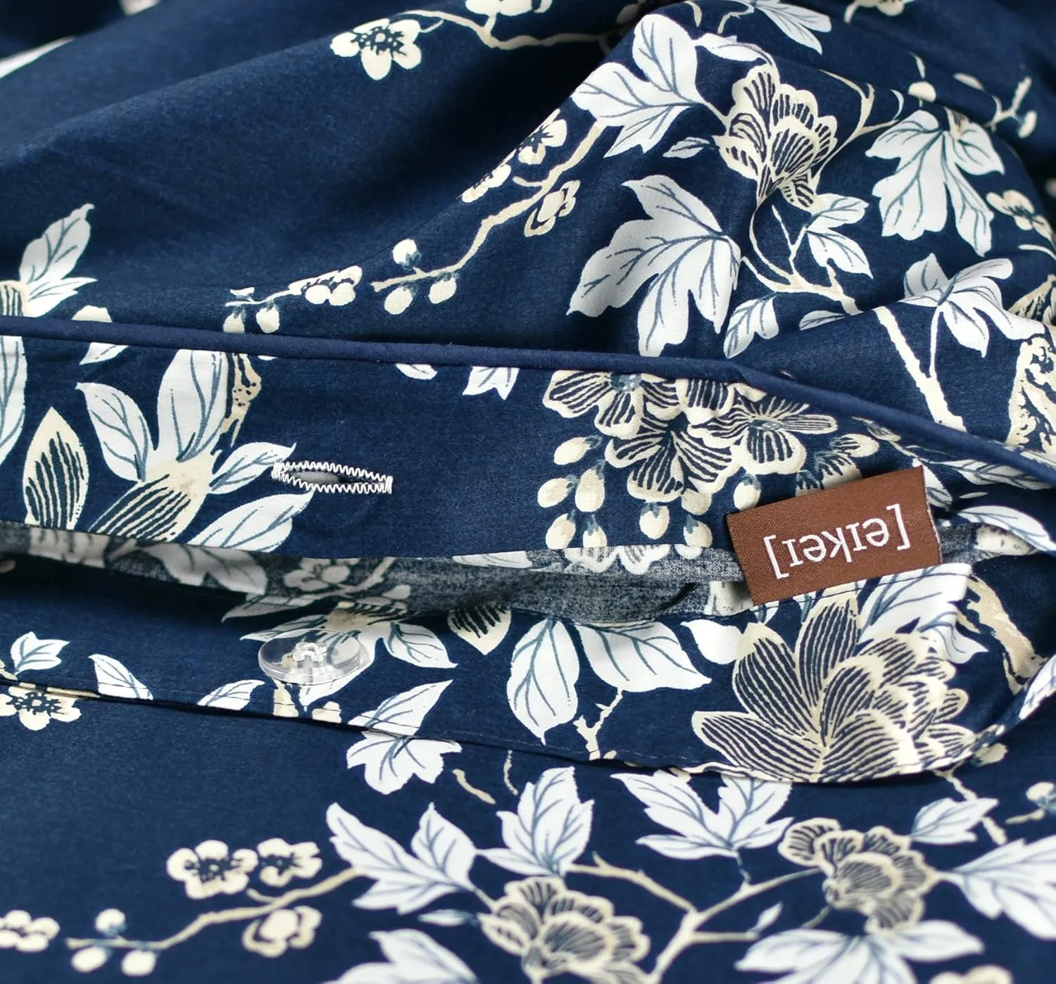 Eastern Floral Chinoiserie Blossom Print Duvet Quilt Cover Navy Blue Tan White Asian Style Botanical Tree Branches Ornamental Drawing 400TC Egyptian Cotton 3pc Bedding Set (King)
