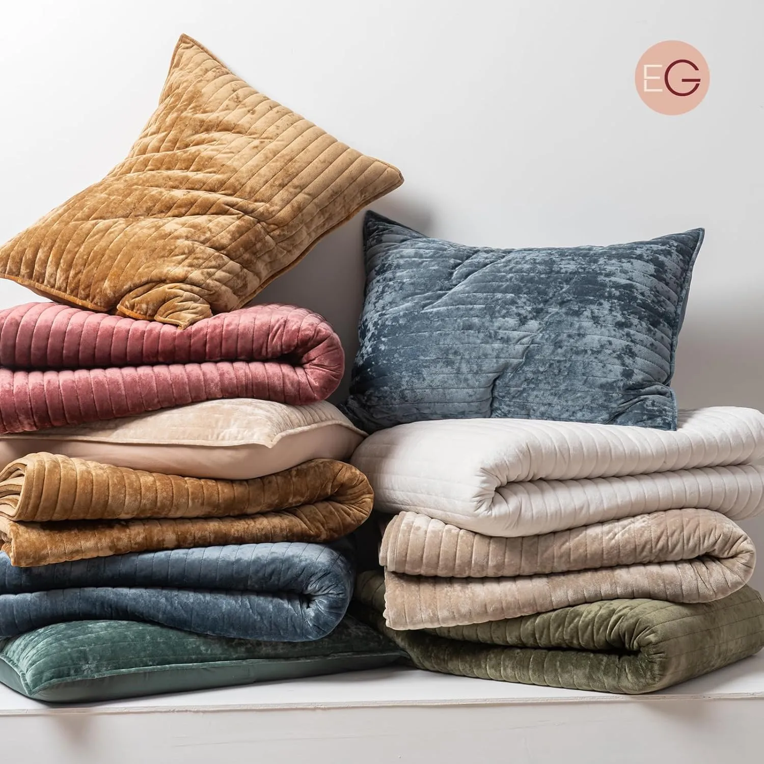 EVERGRACE Velvet Quilt Set King Size, Luxurious Soft Striped Channel Bedding Set, Lightweight Velvet Comforter for All Season, Oversized Bedspread Coverlet with 2 Matching Shams, Beige Taupe