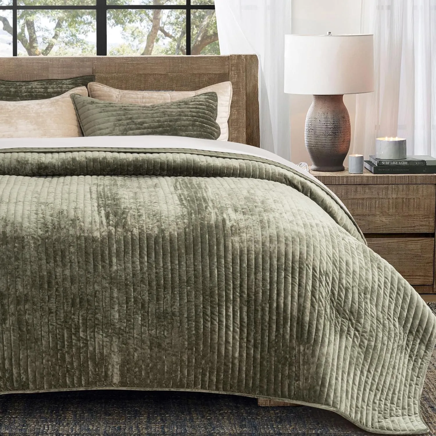 EVERGRACE Velvet Quilt Set Queen Size, Luxurious Soft Striped Channel Bedding Set, Lightweight Velvet Comforter for All Season, Quilted Bedspread Coverlet with 2 Matching Shams, Olive Green