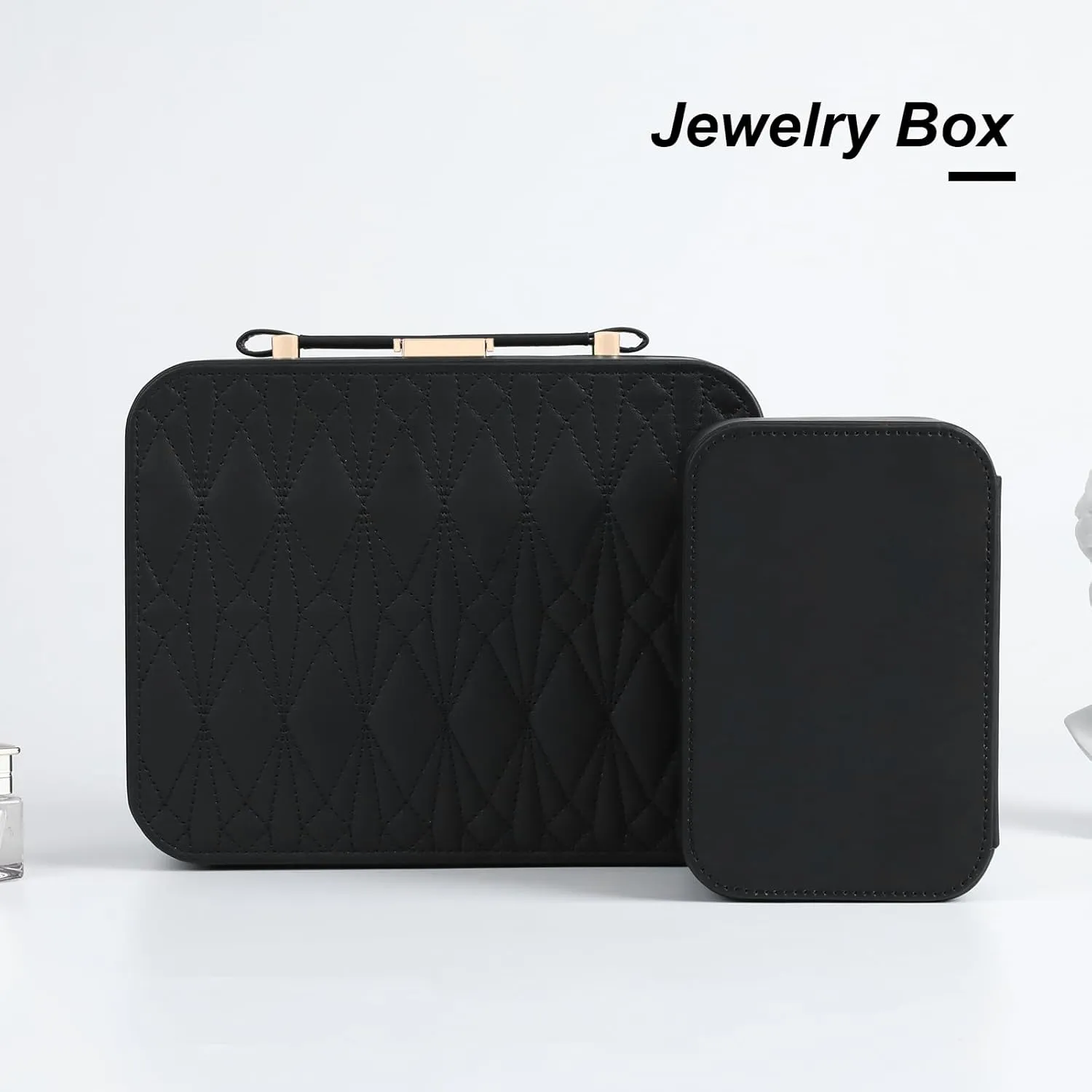 Jewelry Box for Women, Travel Jewelry Organizer Case with Jewelry Tray for Rings Earrings Necklaces Bracelets Watches, Black