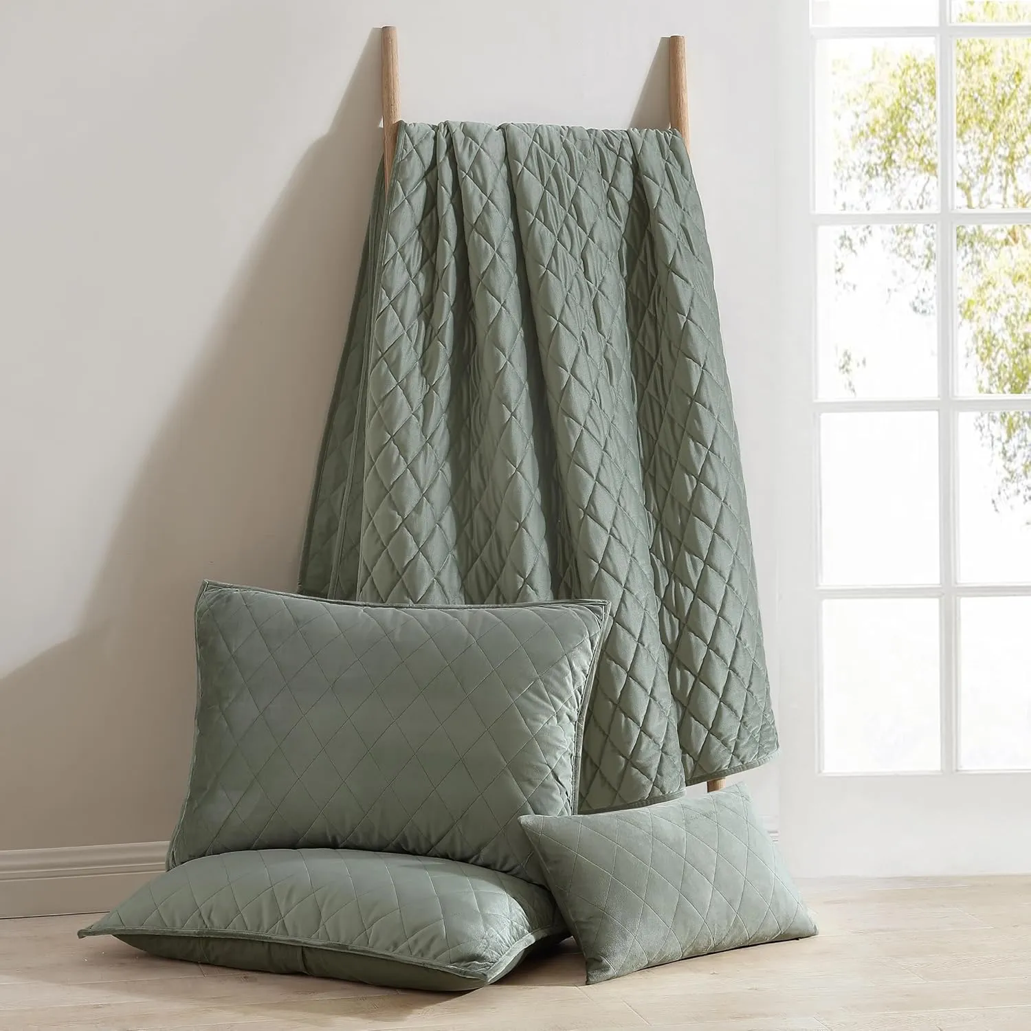 Laura Ashley - Queen Quilt Set, Solid Velvet Reversible Bedding, All Season Home Decor with Shams & Bonus Pillow Cover (Diamond Stitch Dark Green, Queen)