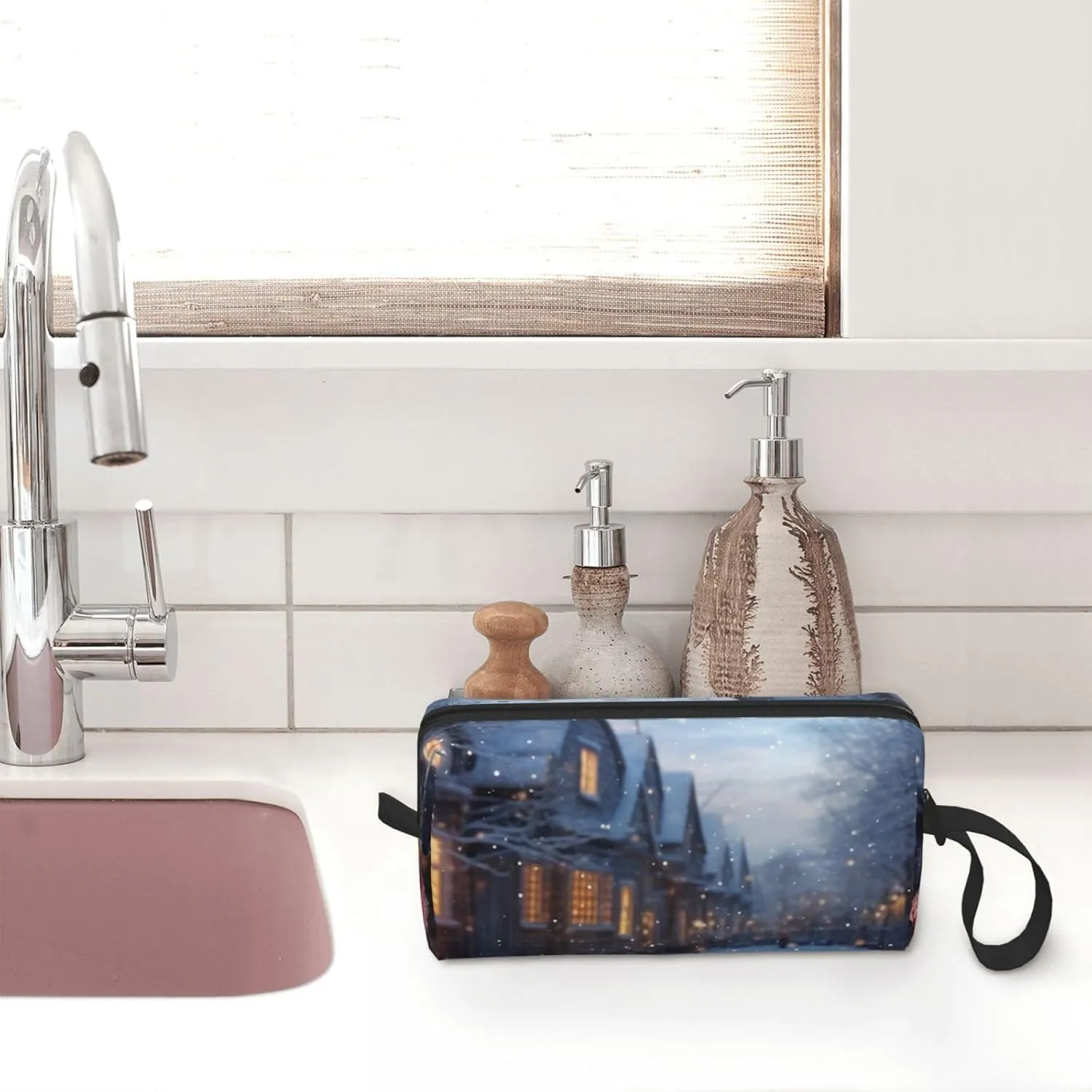 Makeup Bag for Women Christmas atmosphere Large Capacity Cosmetic Bags Portable Toiletry Bag Travel Storage
