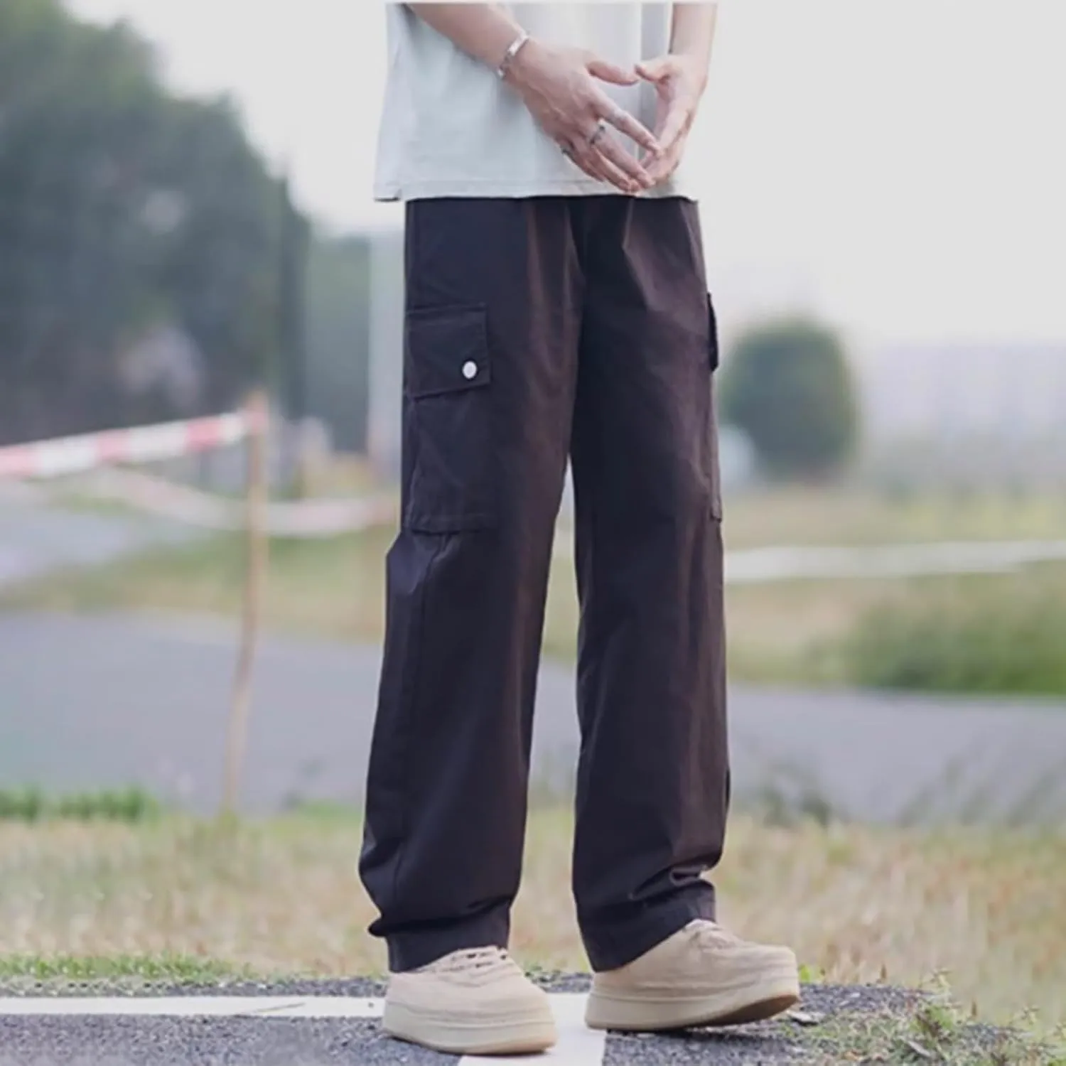 Mens Casual Cargo Pants Spring Summer Lightweight Elastic Waist Drawstring Pants Loose Fit Yoga Trousers with Pockets