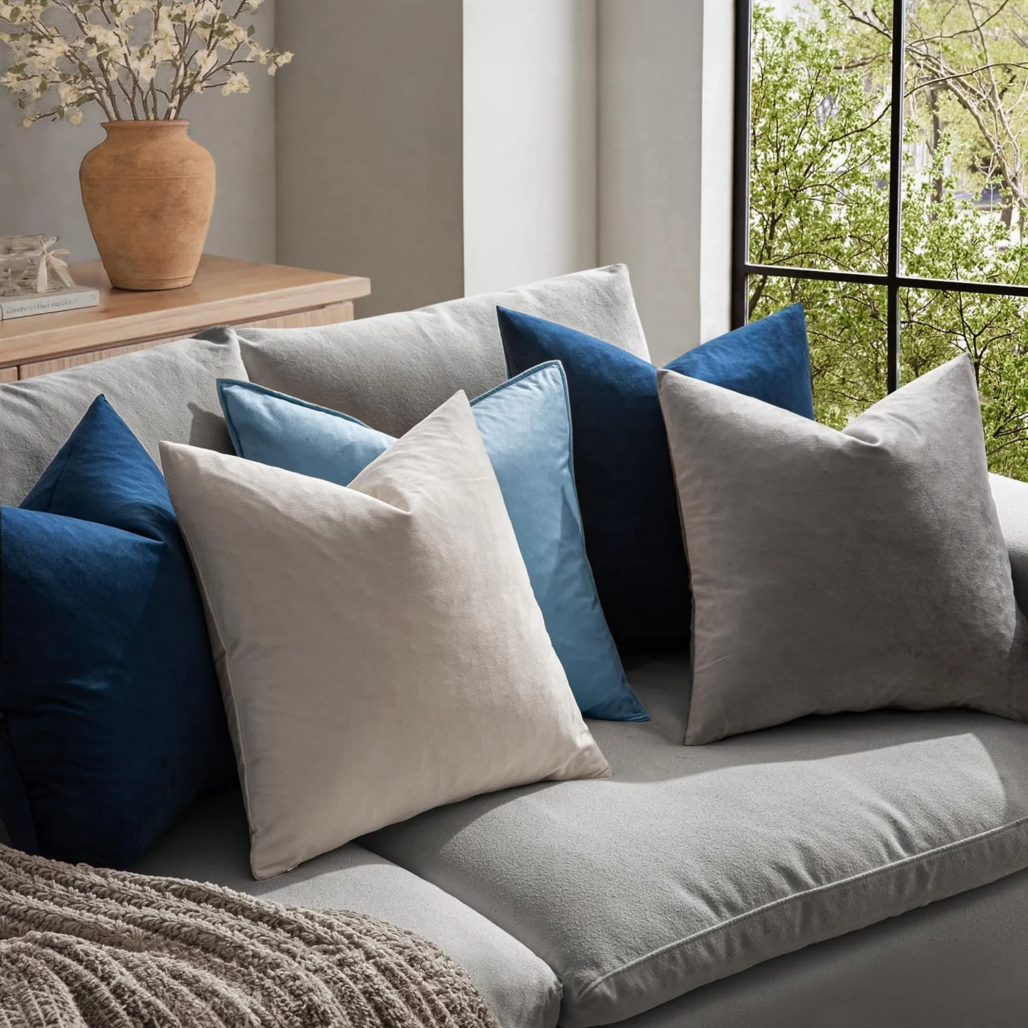 MIULEE Pack of 2, Velvet Soft Solid Decorative Square Throw Pillow Covers Set Cushion Case for Spring Sofa Bedroom Car 18x18 Inch 45x45 Cm