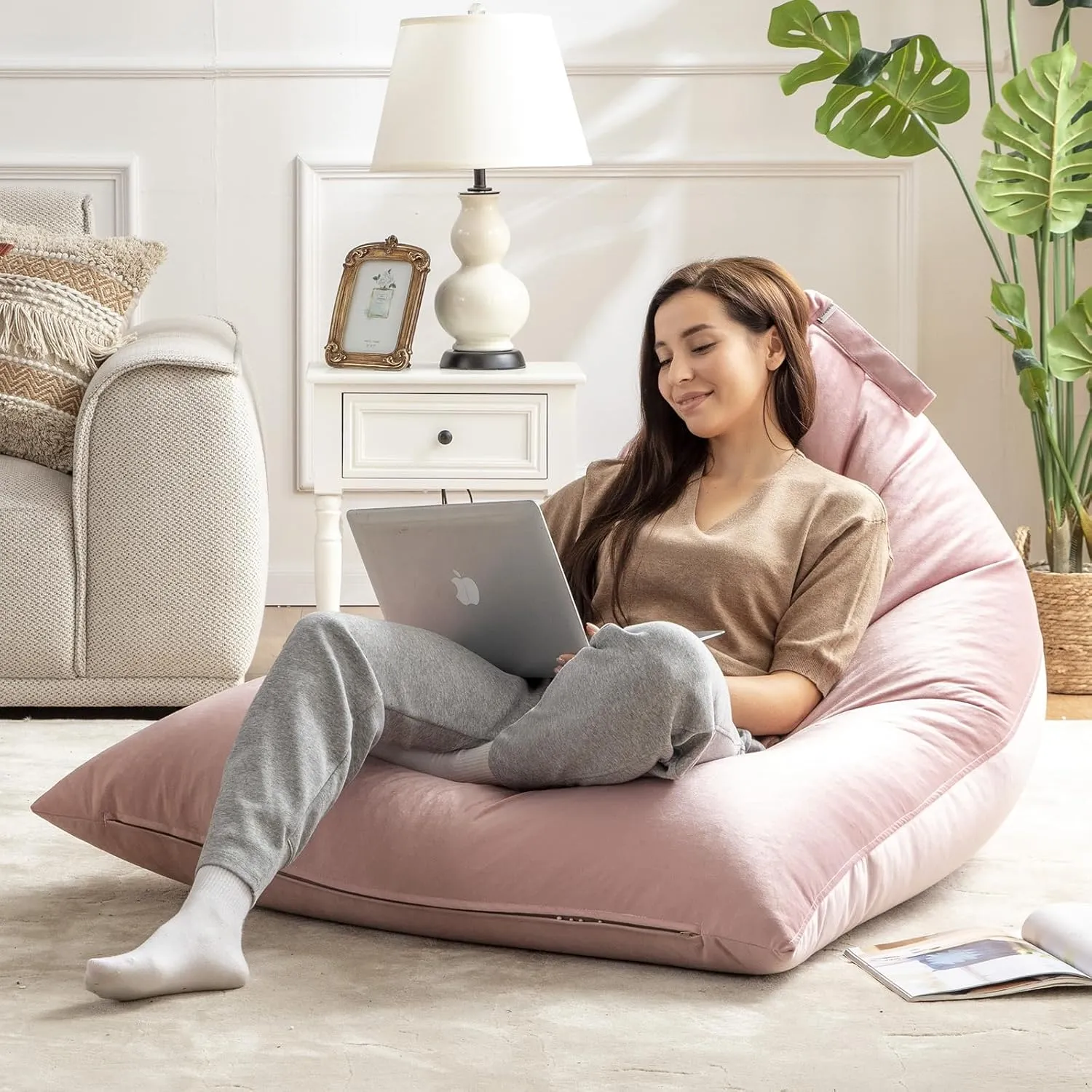 Nobildonna 4ft Bean Bag Chair Cover (No Filler) for Adults, 400L Extra Large Premium Velvet Beanbag Chair Cover, Washable Beanbag Without Filling Ultra Soft Triangular Lazy Sofa Cover (Pink)
