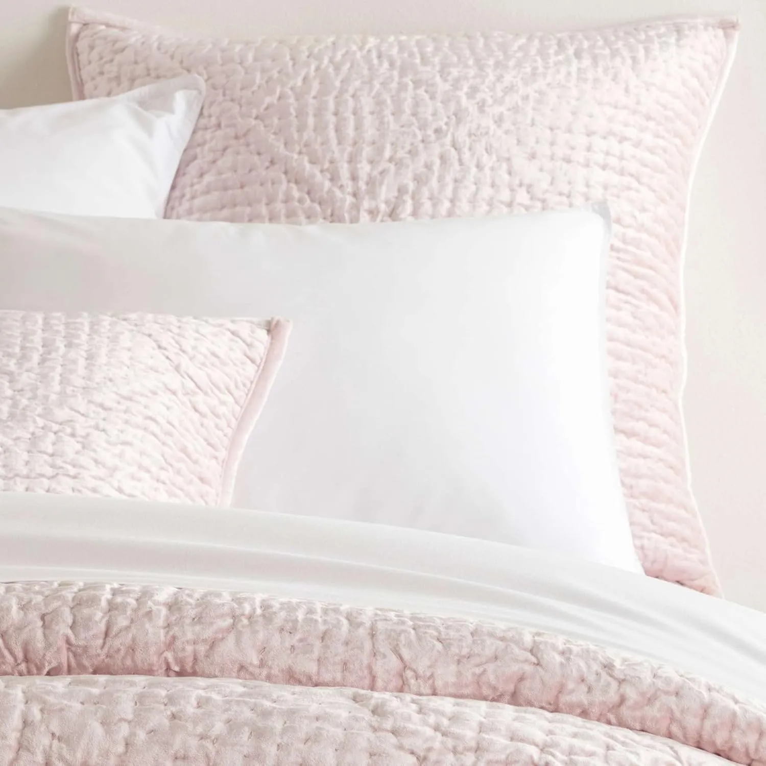 Parisienne Velvet Soft Pink Quilted Sham, Standard Size, Pink Solid Pattern