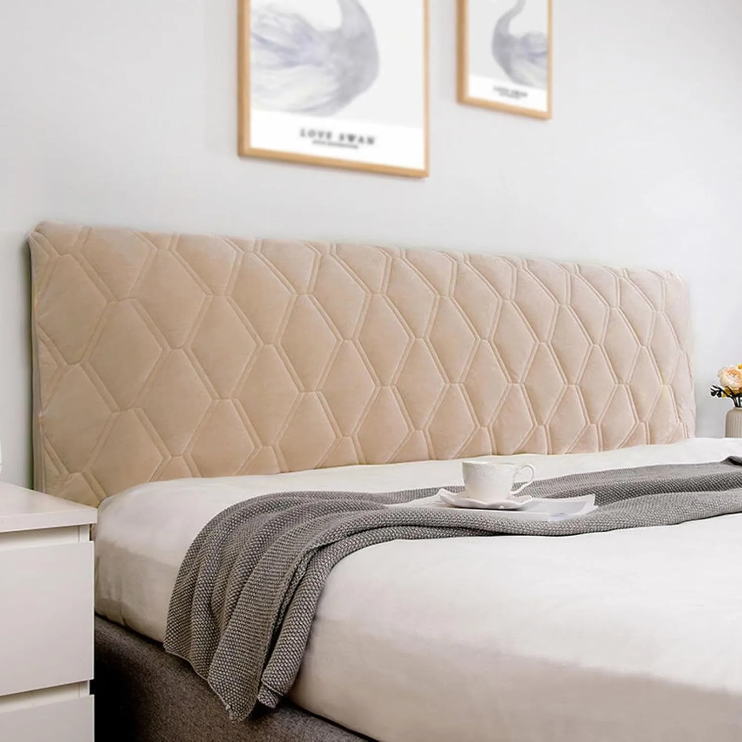Velvet Bed Headboard Cover for Full Queen Cal King Size,Quilted Bed Headboard Slipcover Thicken Dustproof Headboard Padding Protector Cover(Champagne,160cm(63"))