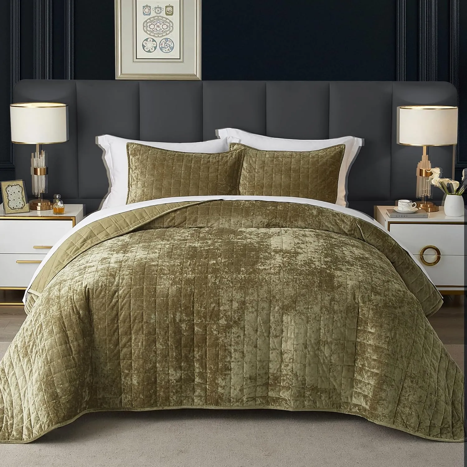 Velvet Quilt King Size, Lightweight Velvet Bedding Set, Soft Quilt Sets Bedspread Cozy Coverlet Thin Comforter Quilted Blanket for All Season, 1 Quilt 104x90 inches, 2 Pillowcases- Green
