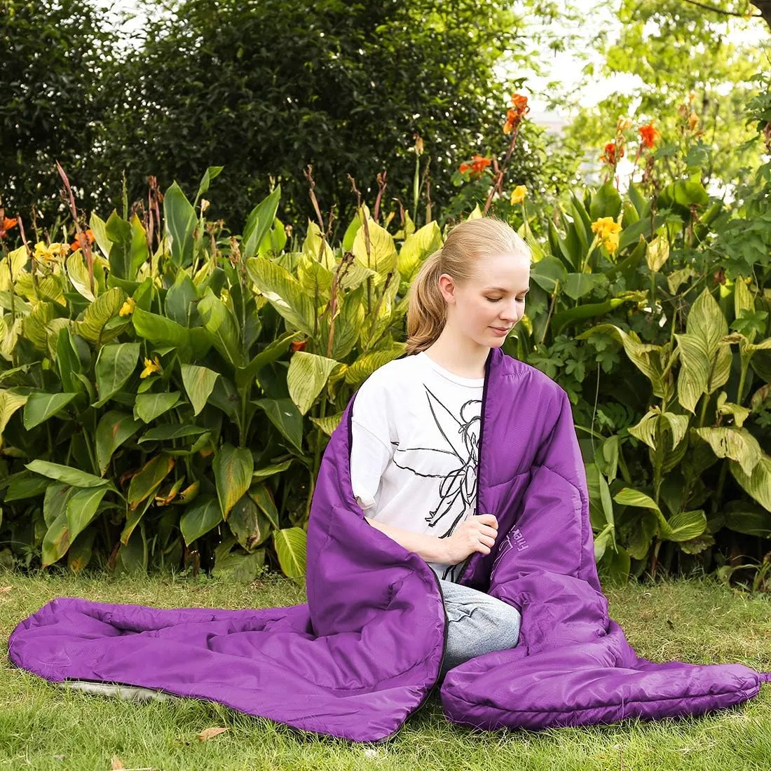 XL Size Upgraded Version of Camping Sleeping Bag 4 Seasons Warm and Cool, Lighter Weight, Adults and Children Can Use Waterproof Camping Bag, Travel and Outdoor Activities