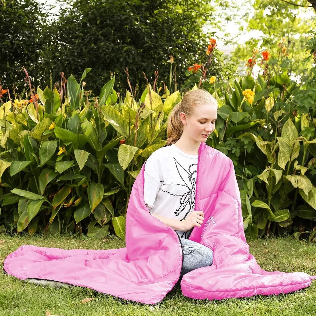 XL Size Upgraded Version of Camping Sleeping Bag 4 Seasons Warm and Cool, Lighter Weight, Adults and Children Can Use Waterproof Camping Bag, Travel and Outdoor Activities